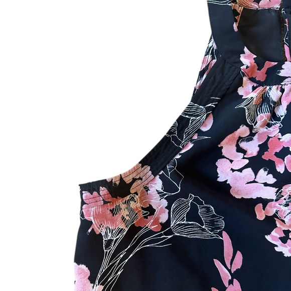 A NEW DAY black & pink floral halter neck style top size Large - Picture 3 of 7